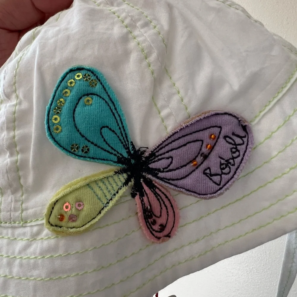 Boboli Baby NWT Infant White Bucket Hat‎ Butterfly With Chin Strap Size XXS